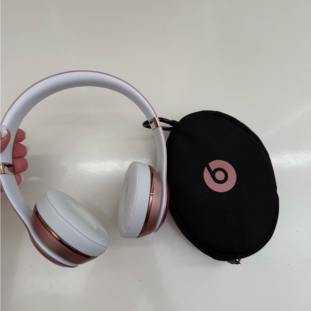 Beats White and Rose Gold Headphones with Case